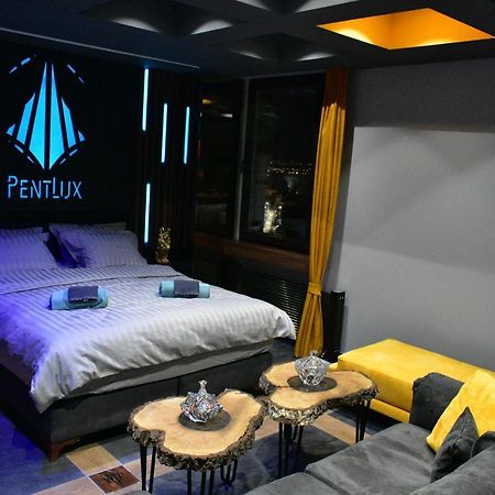 Pentlux - Spa Penthouse In The Heart Of Скопье Экстерьер фото