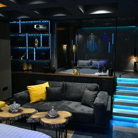 Pentlux - Spa Penthouse In The Heart Of Скопье Экстерьер фото