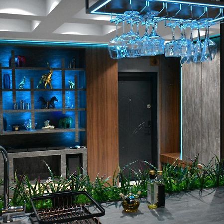 Pentlux - Spa Penthouse In The Heart Of Скопье Экстерьер фото