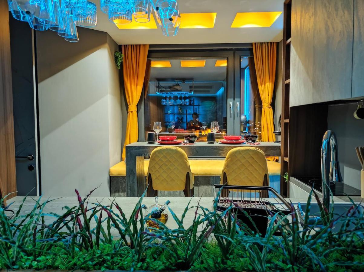 Pentlux - Spa Penthouse In The Heart Of Скопье Экстерьер фото